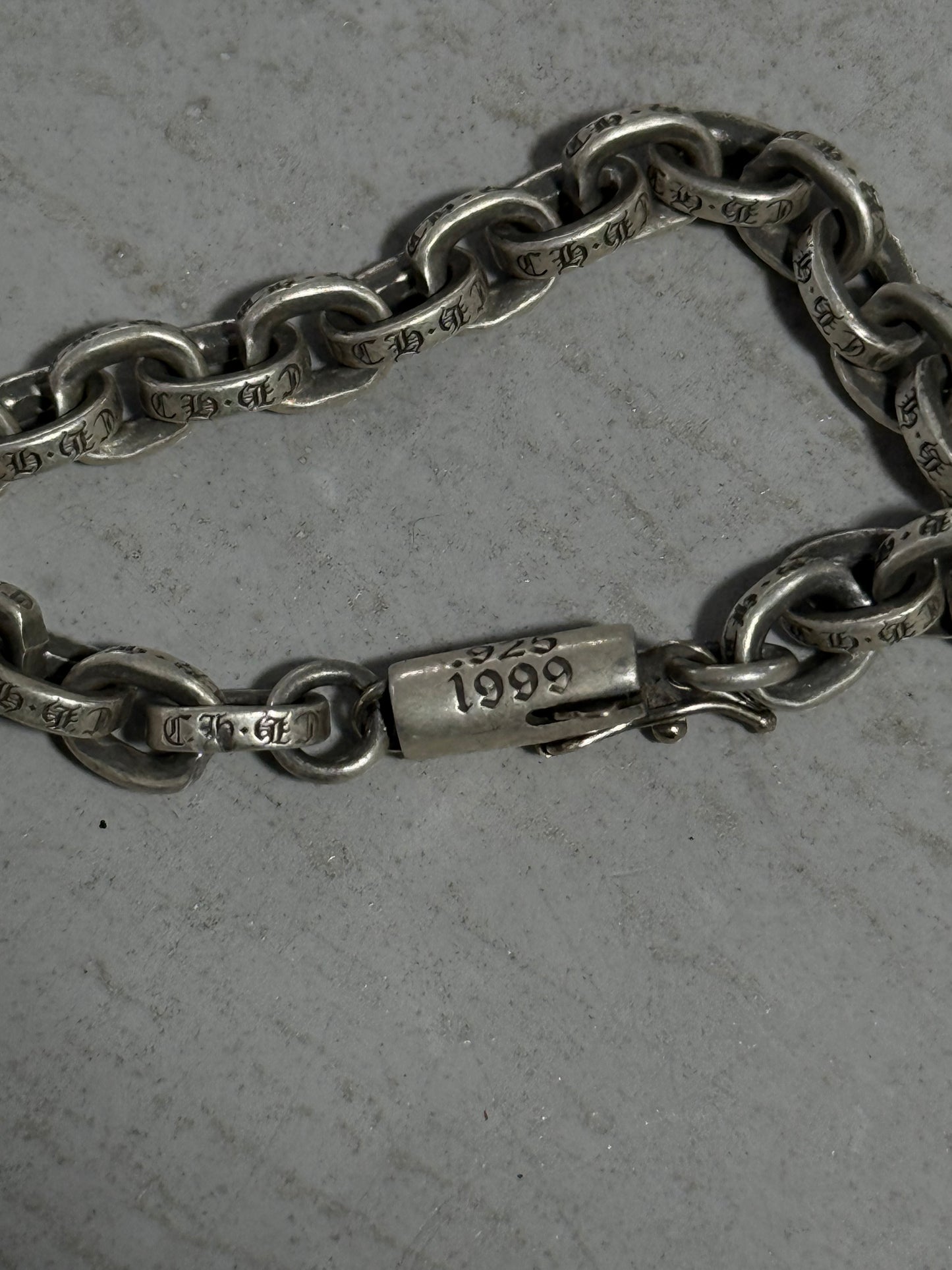 Chrome Hearts 8” Paper Chain Bracelet