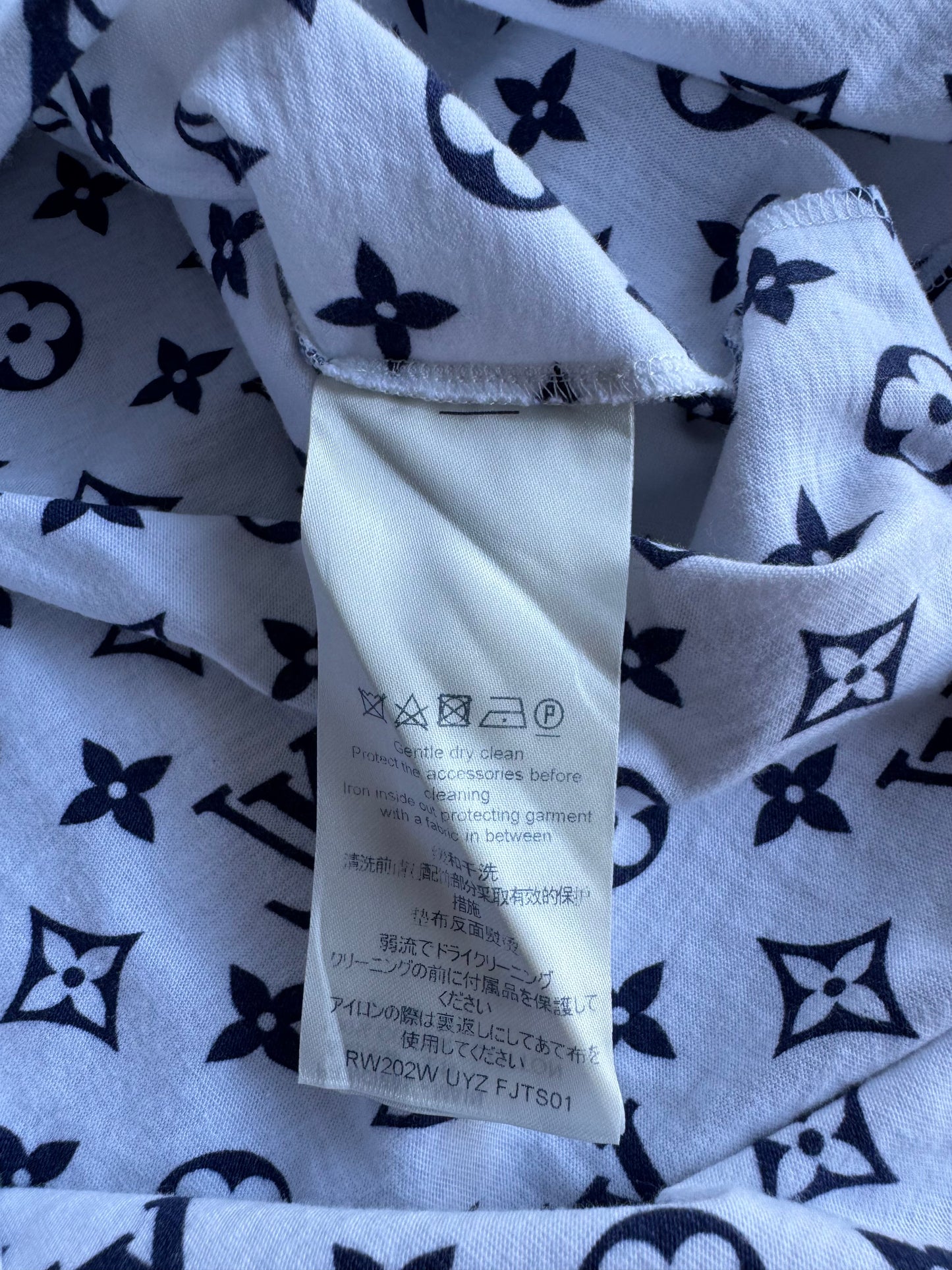 Louis Vuitton Chain Monogram Tee