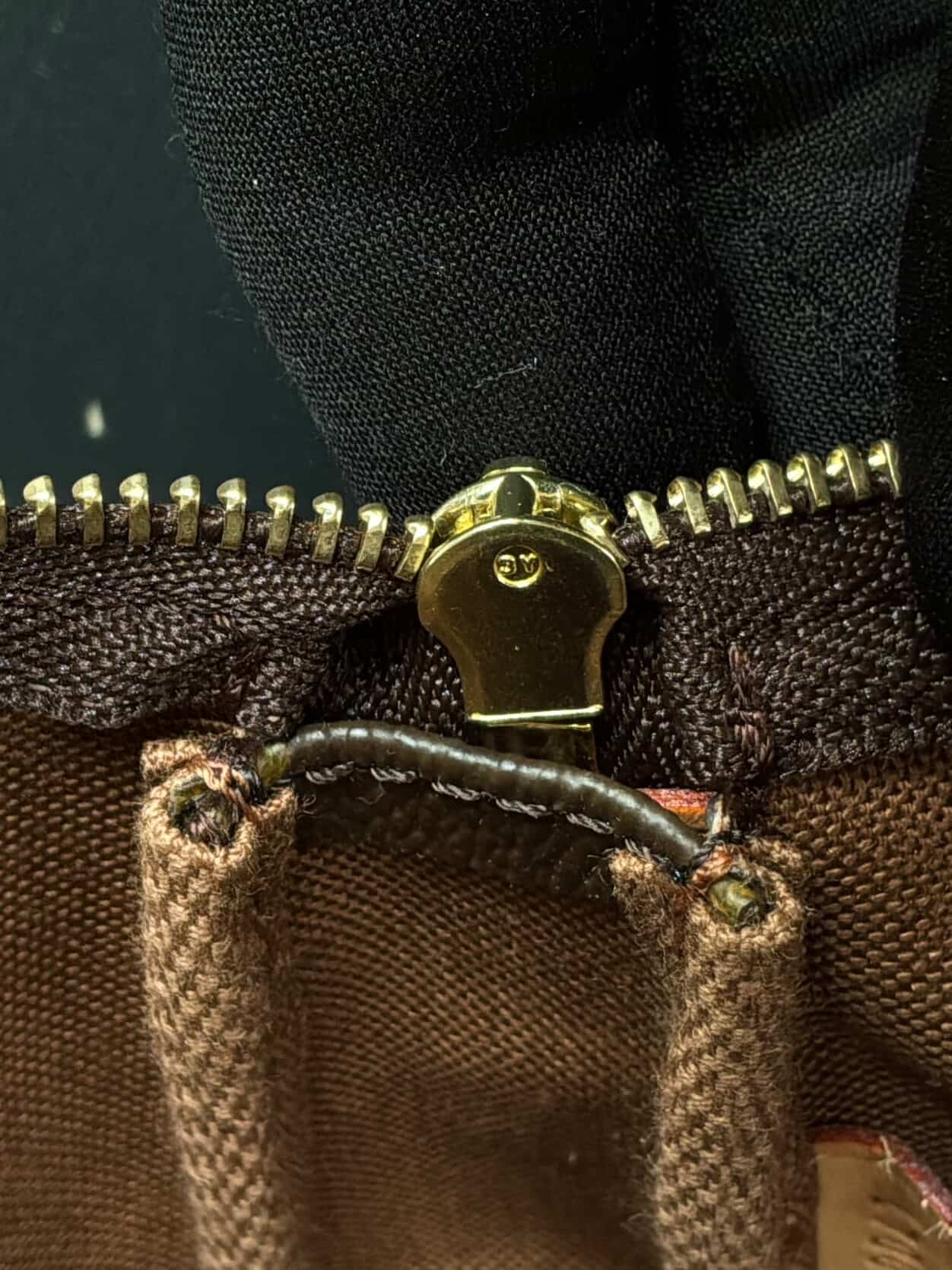 Louis Vuitton X Stephen Sprouse Graffiti Pochette