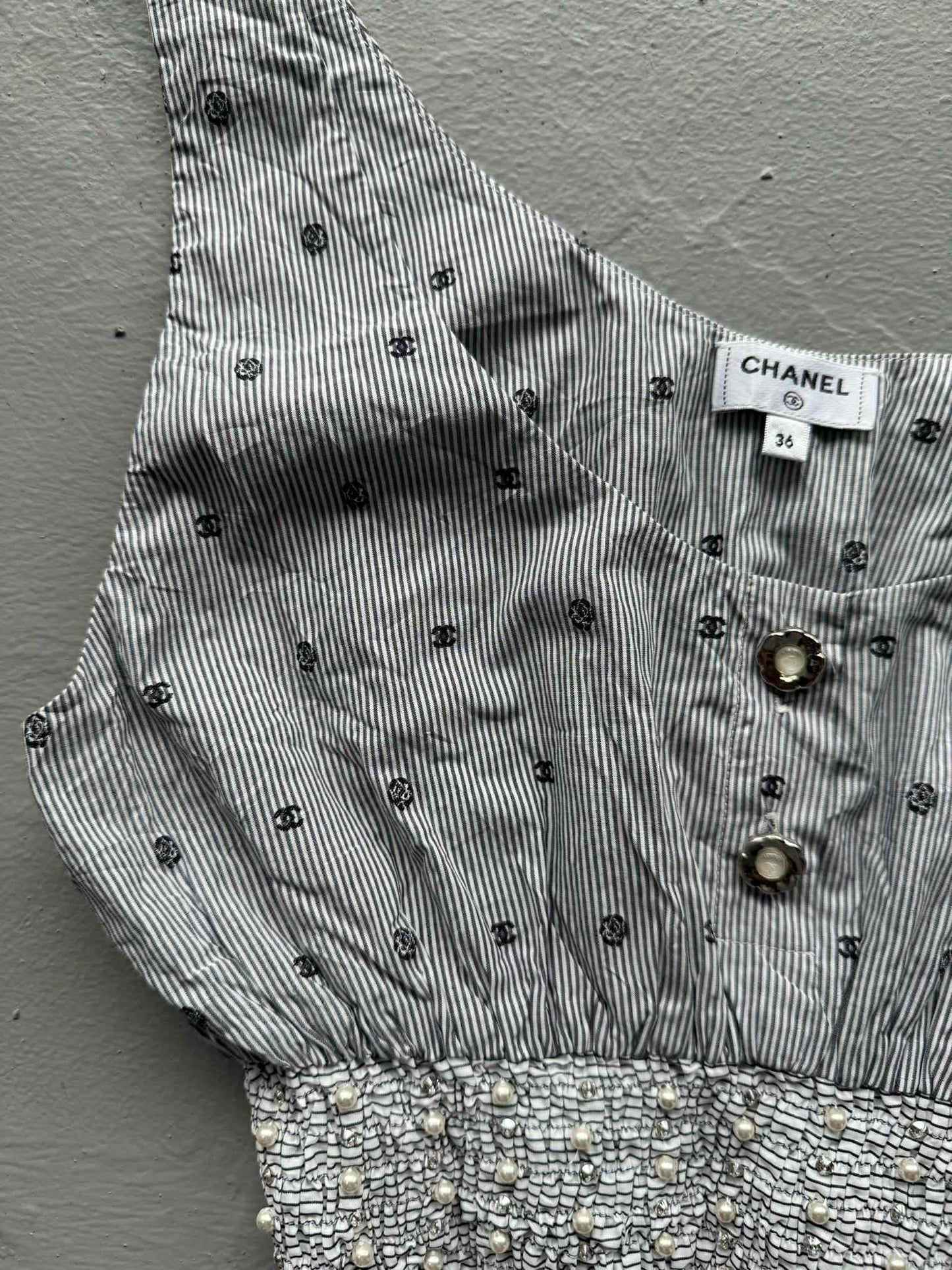 Chanel Sleeveless top