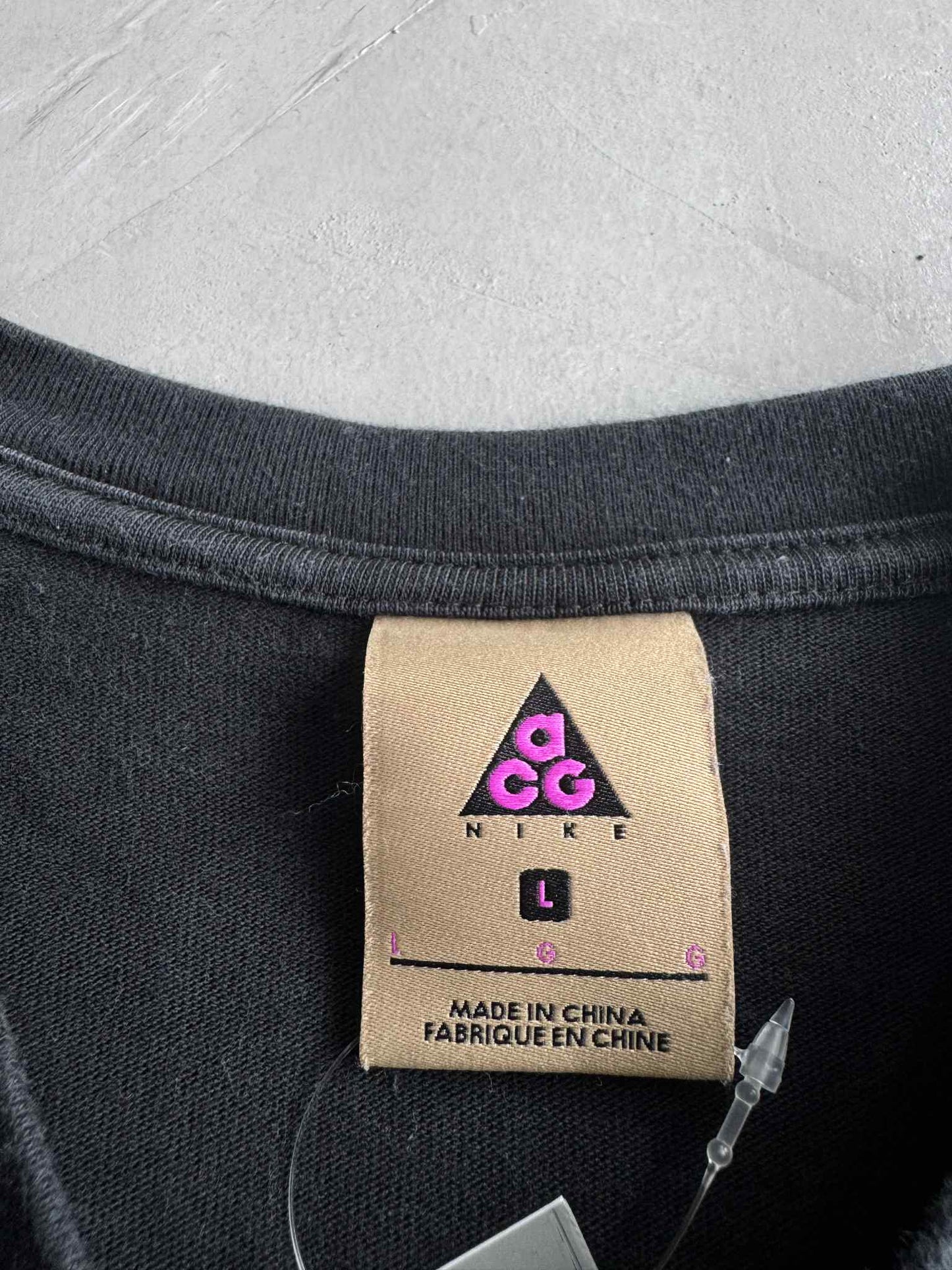 Nike Acg Wizard Island Crater Lake tee