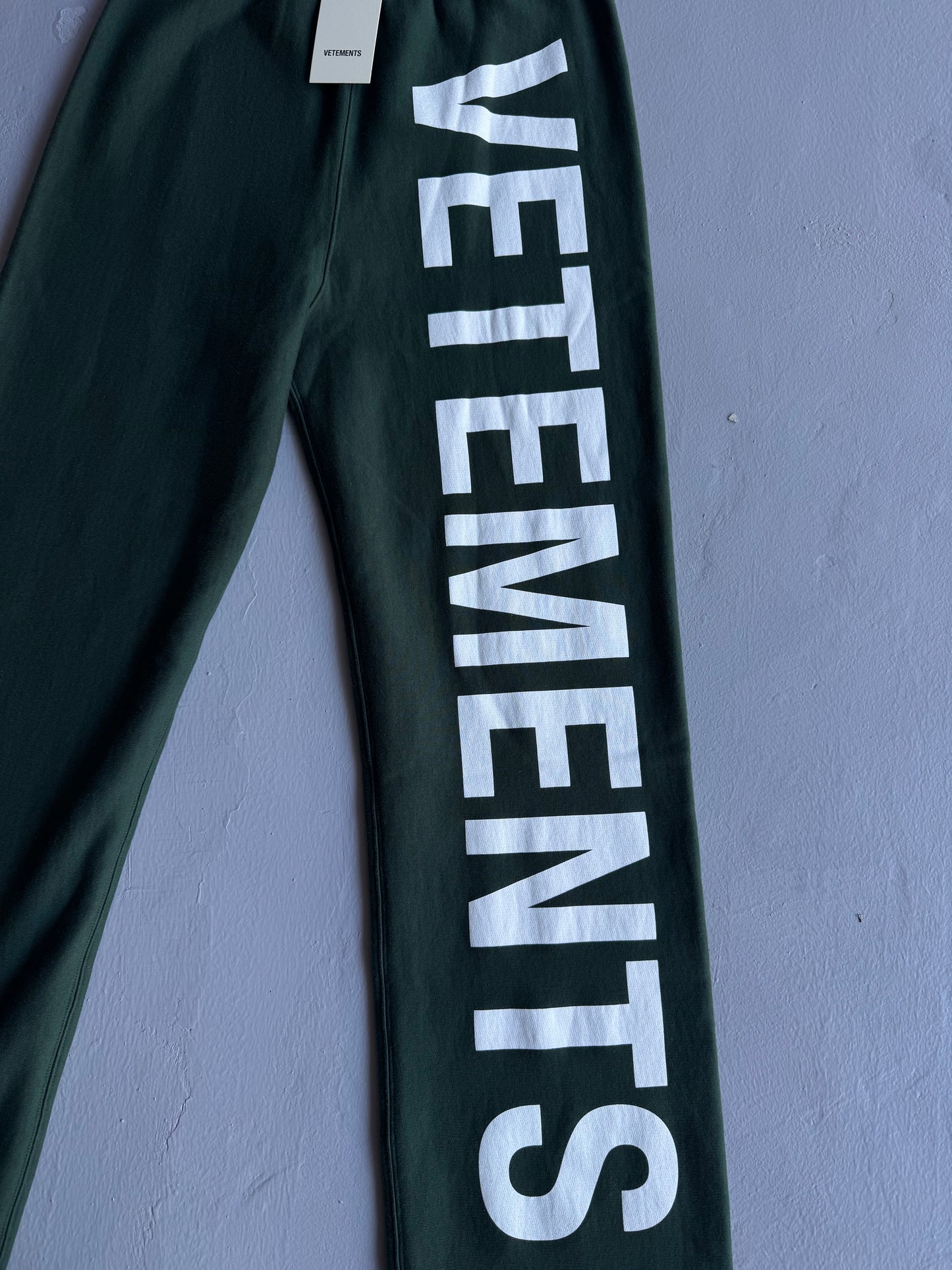 Vetements Vertical Script Sweatpants (Brand New)