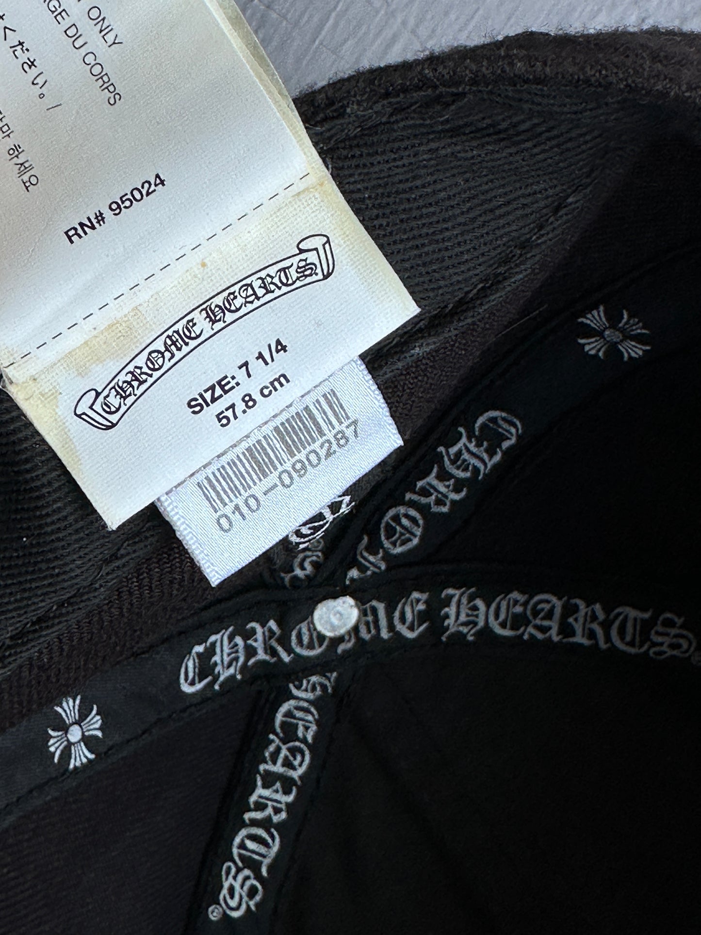 Chrome Hearts Embroidered logo Close Cap