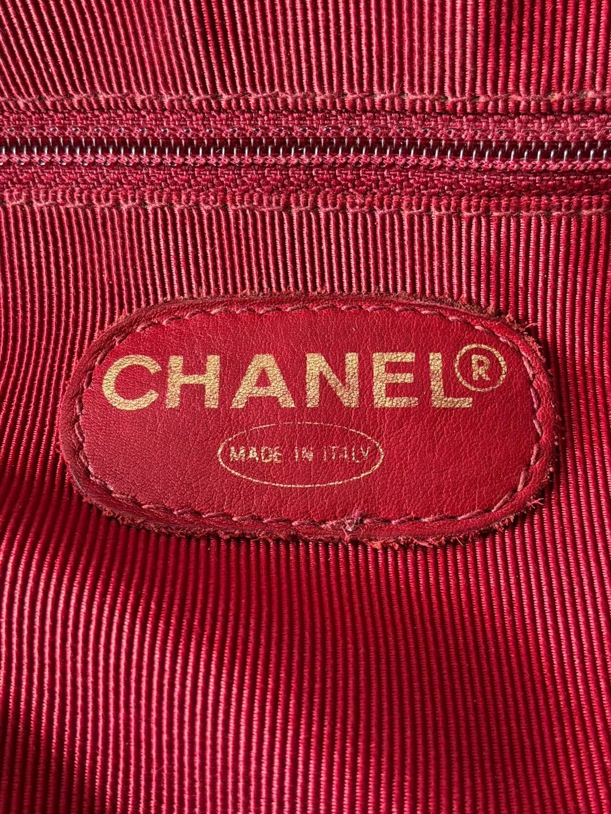 90’s Chanel Kelly Flap Caviar Shoulder Bag