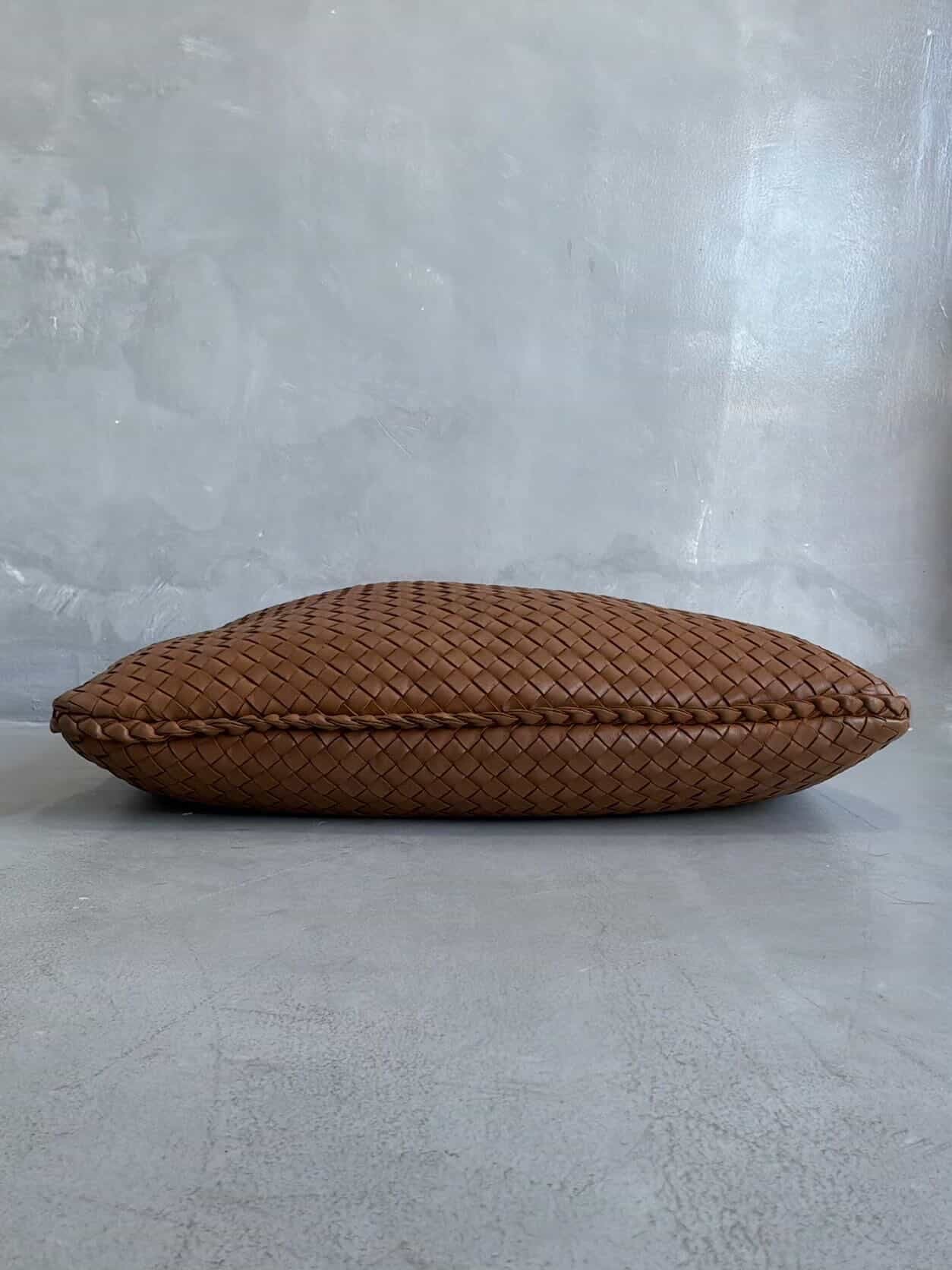 Bottega Veneta Large Intrecciato Hobo Bag