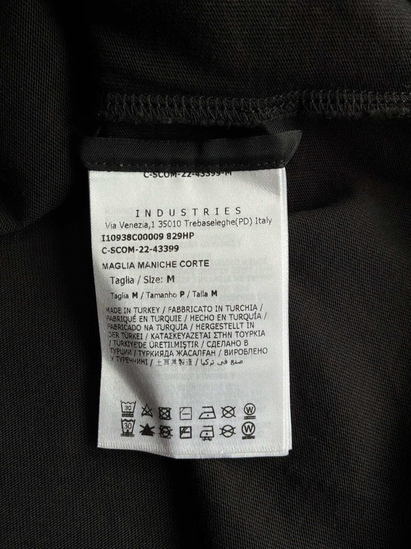 Moncler Script With Logo Balck Tee