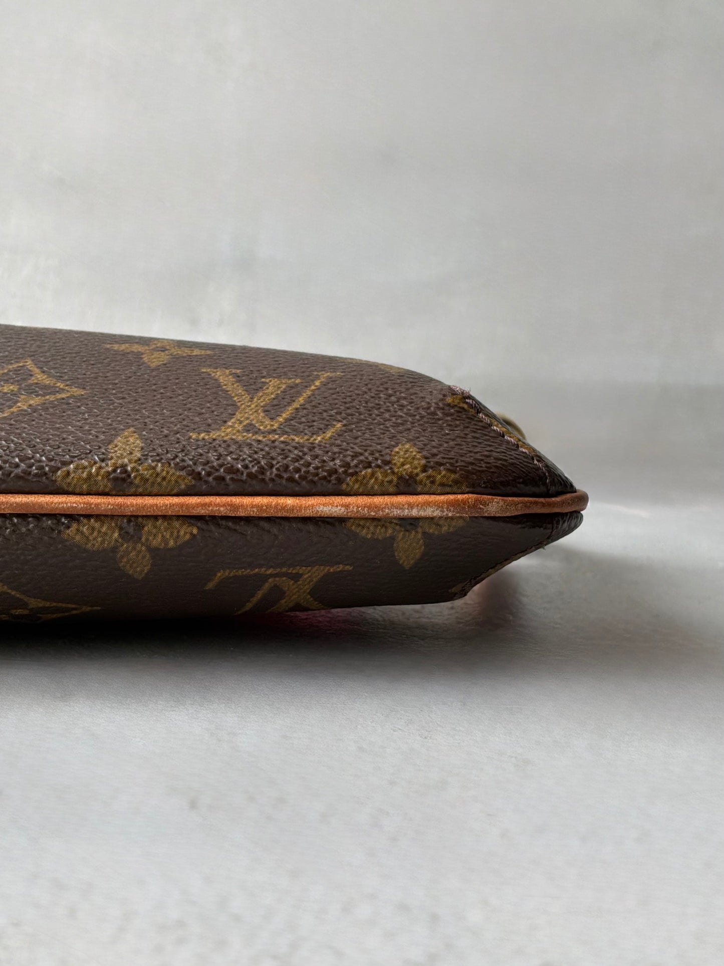 Louis Vuitton x Murakami Cherry Lizard Trim Pochette