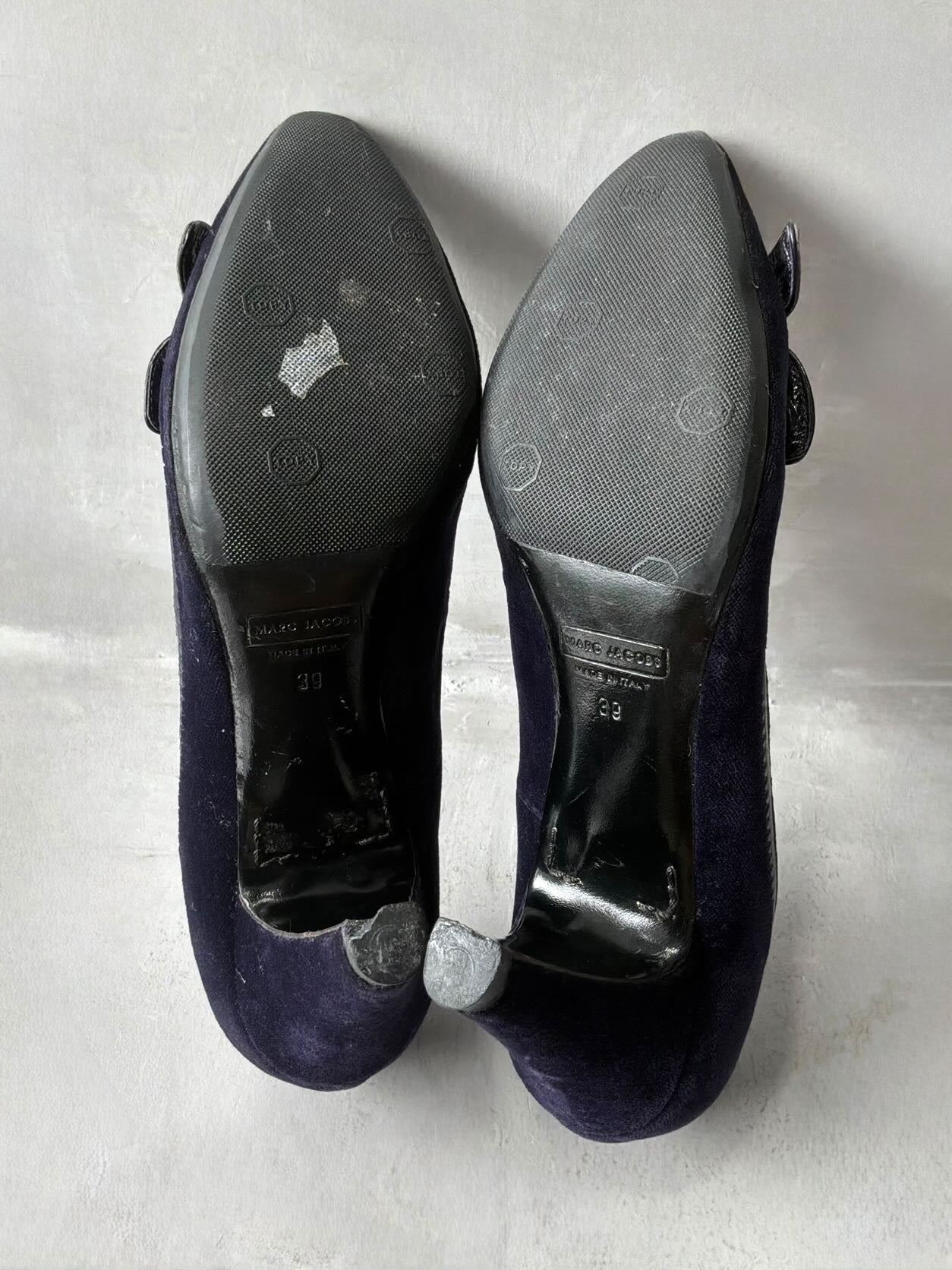 Marc Jacobs Velvet Pumps Heel