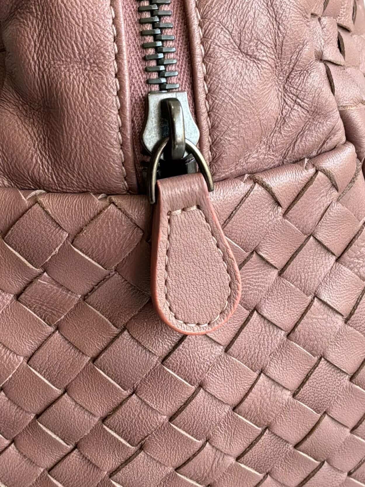Bottega Veneta Mauve Intrecciato Boston Bag
