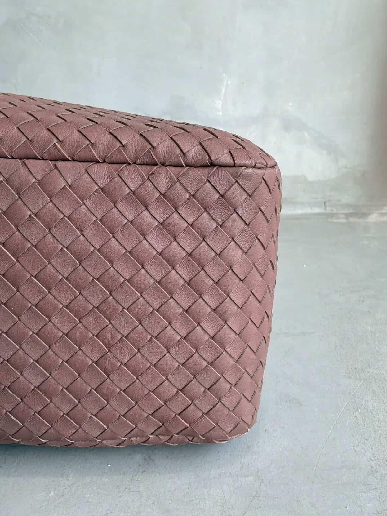 Bottega Veneta Mauve Intrecciato Boston Bag