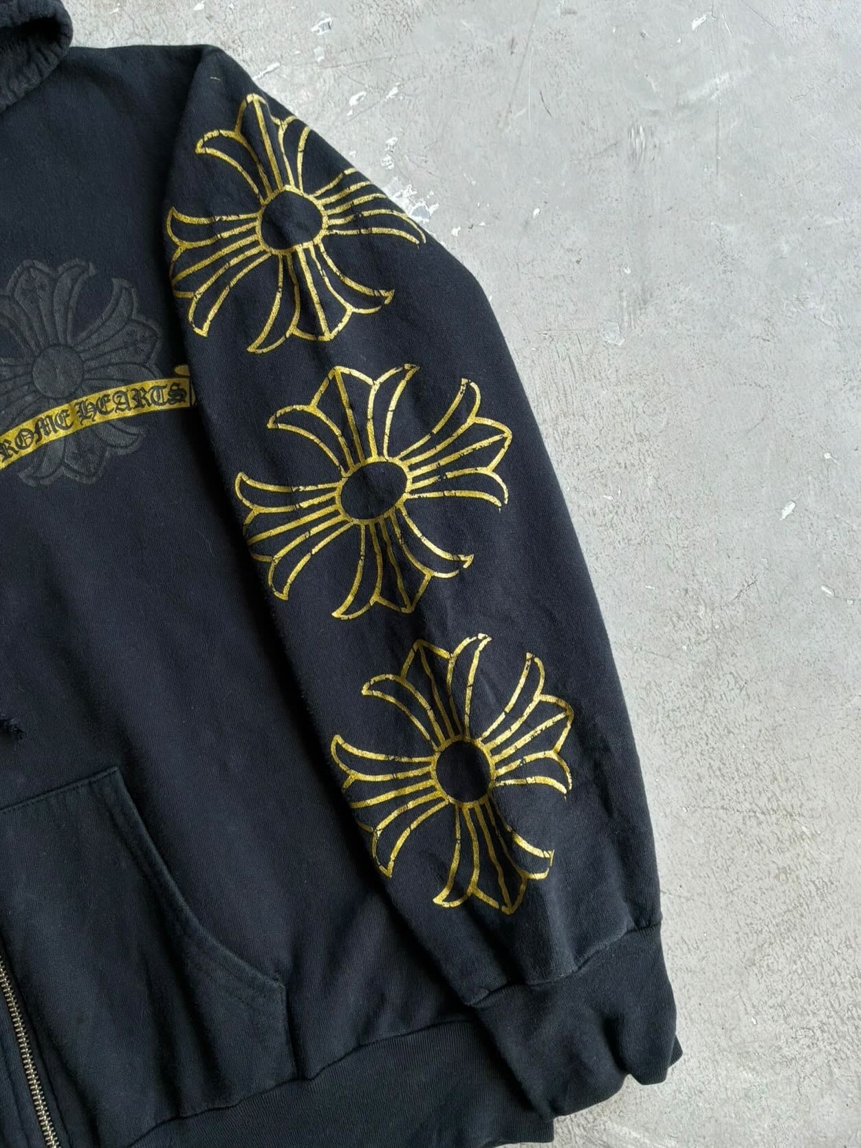 90’s Chrome Hearts Cracked Horseshoe Zip Hoodie