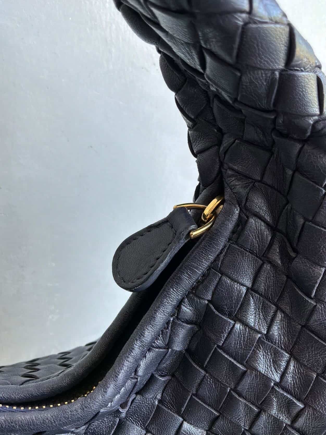 Bottega Veneta Medium Intrecciato Hobo Bag