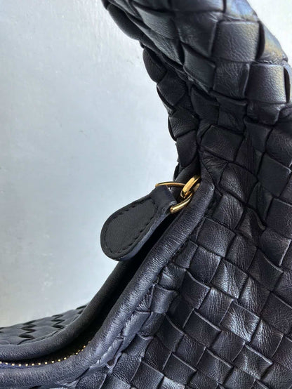 Bottega Veneta Medium Intrecciato Hobo Bag