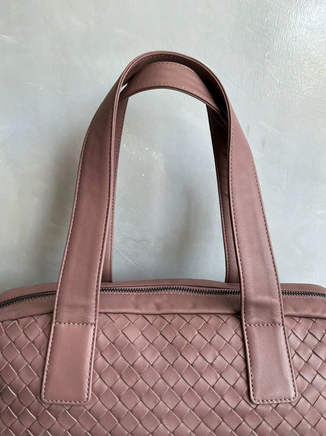 Bottega Veneta Mauve Intrecciato Boston Bag