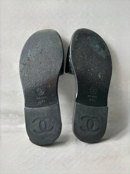 Chanel CC Patent Slides