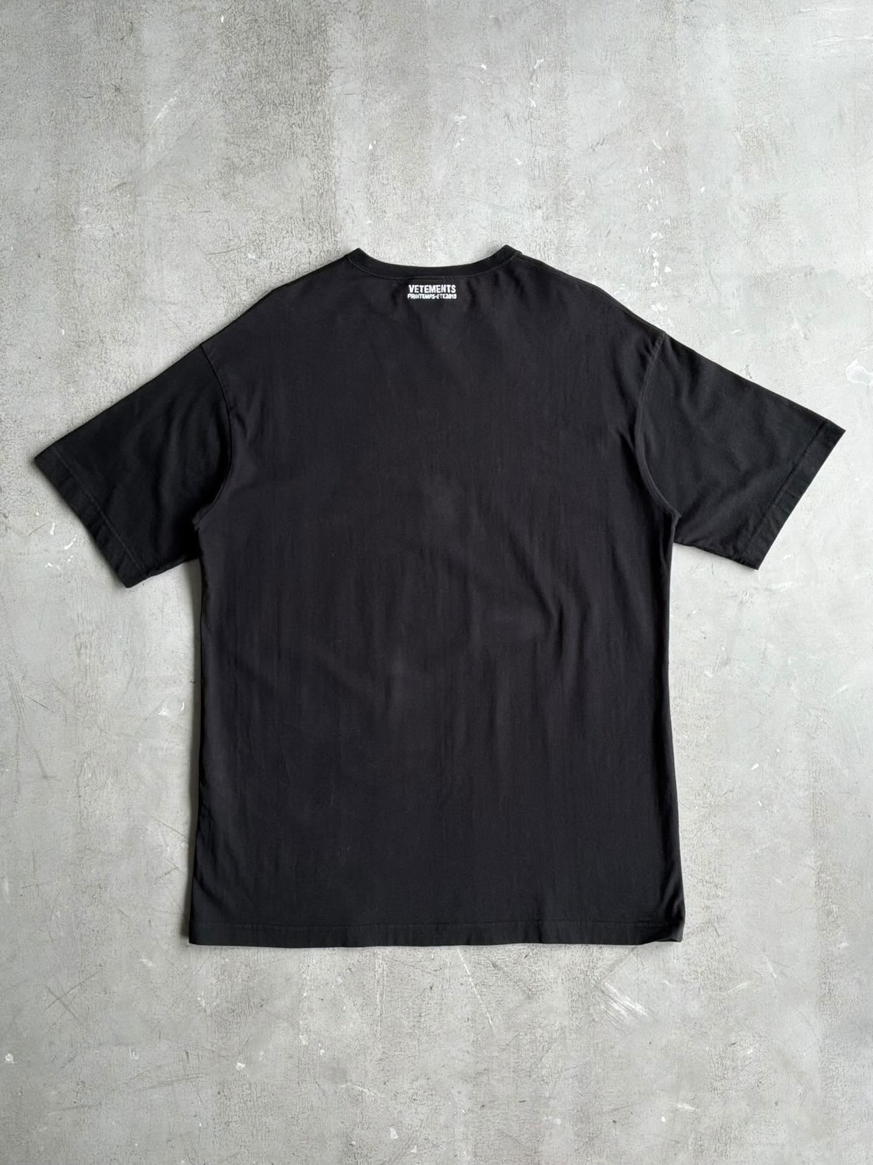 Vetements Flag Tee