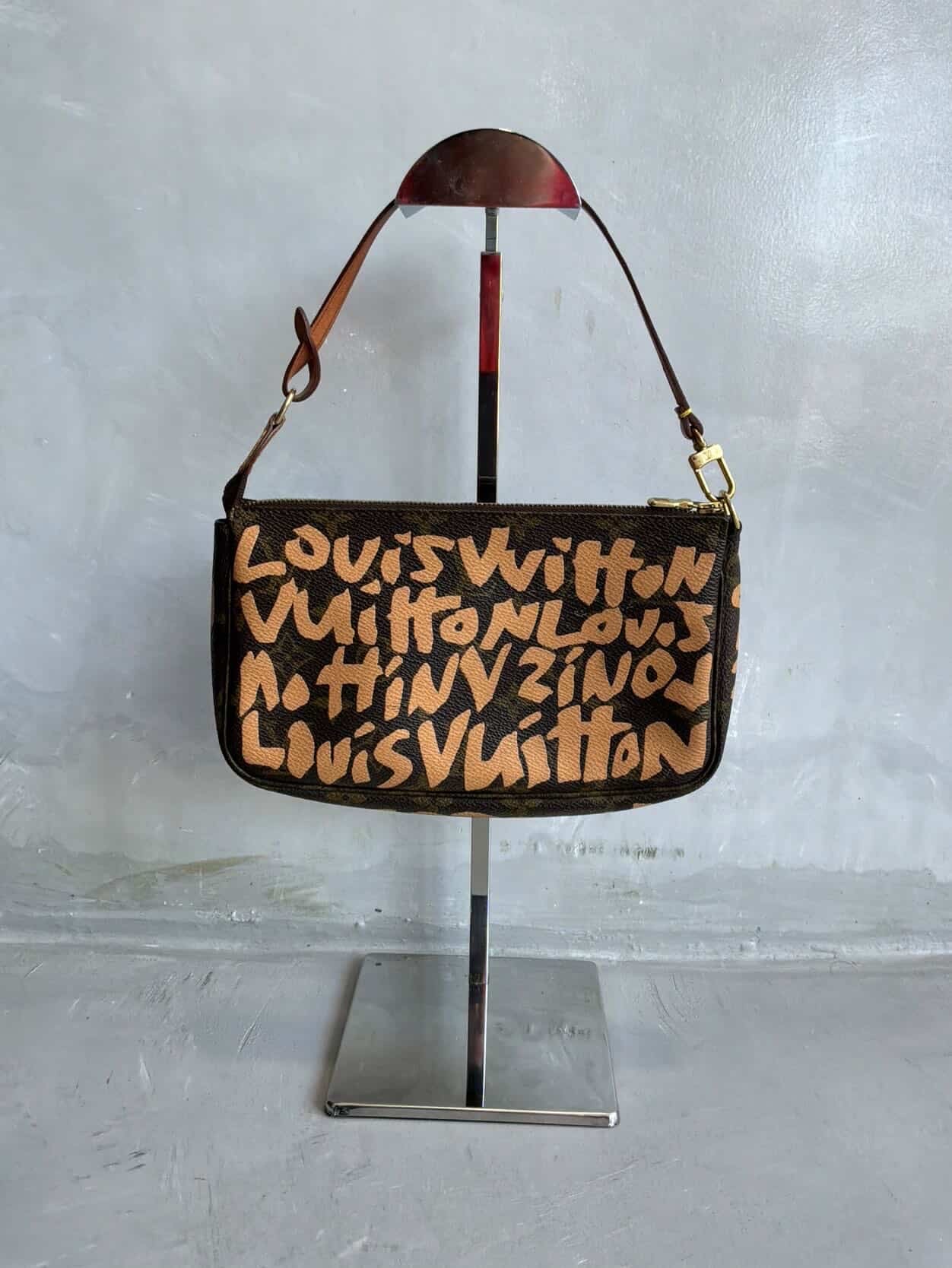 Louis Vuitton X Stephen Sprouse Graffiti Pochette