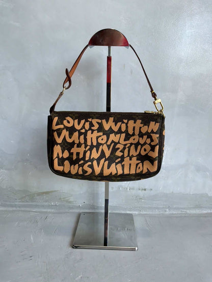 Louis Vuitton X Stephen Sprouse Graffiti Pochette