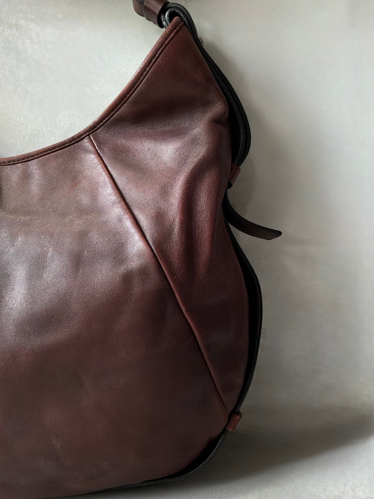 Yves Saint Laurent Paris Tom Ford Era Mombasa Bag