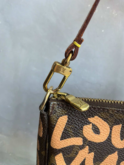 Louis Vuitton X Stephen Sprouse Graffiti Pochette