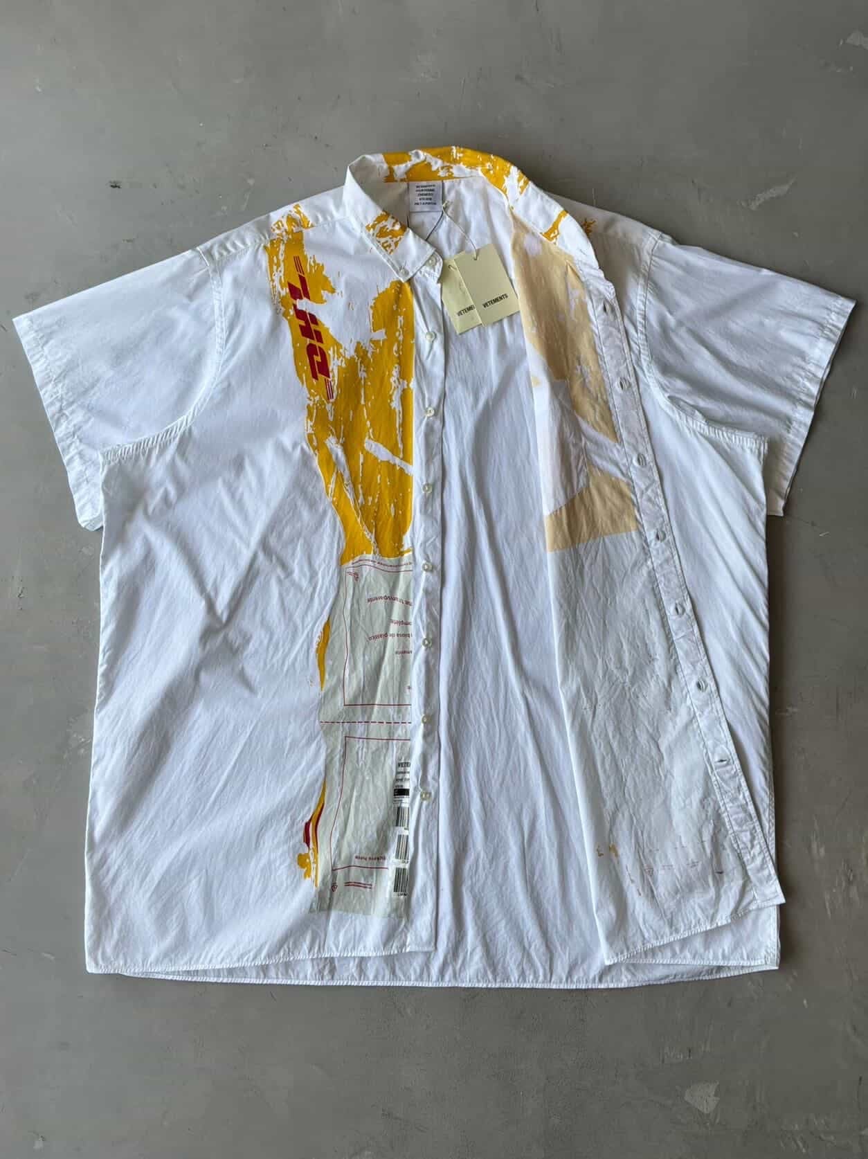 Vetements x DHL Oversized Shirt