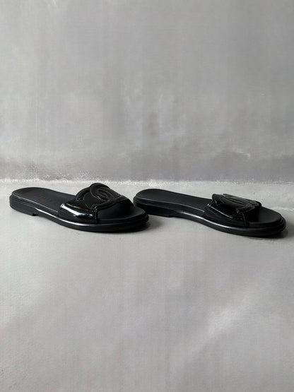 Chanel CC Patent Slides