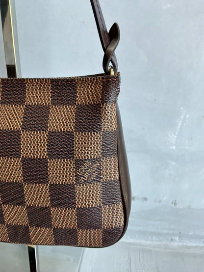 Louis Damier Ebene Navona Pochette