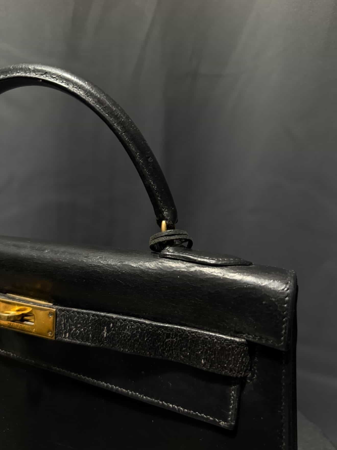 1984 Hermes Kelly Box 32 N Circle Stamp