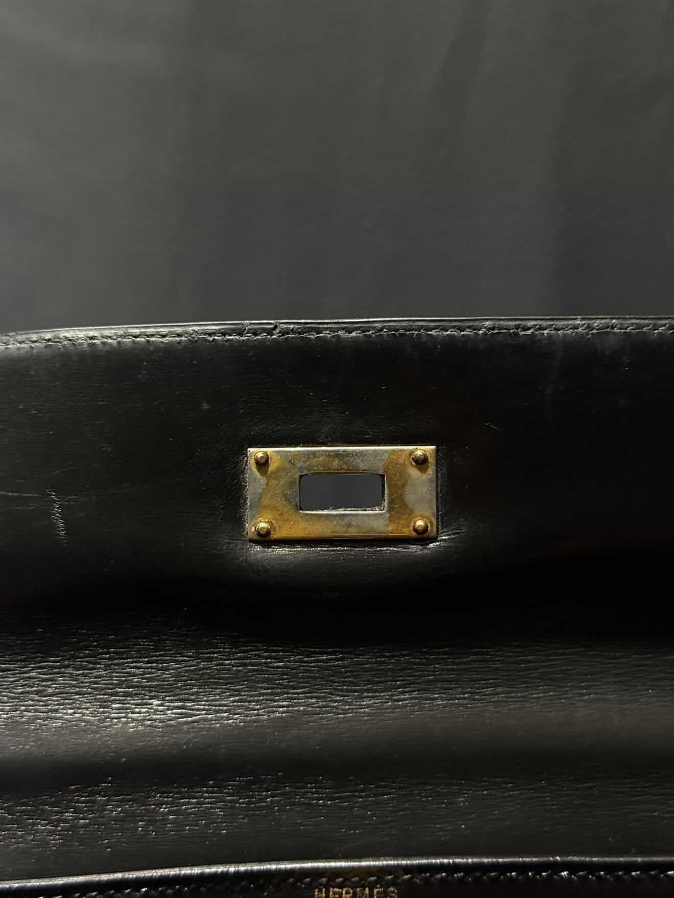 1984 Hermes Kelly Box 32 N Circle Stamp