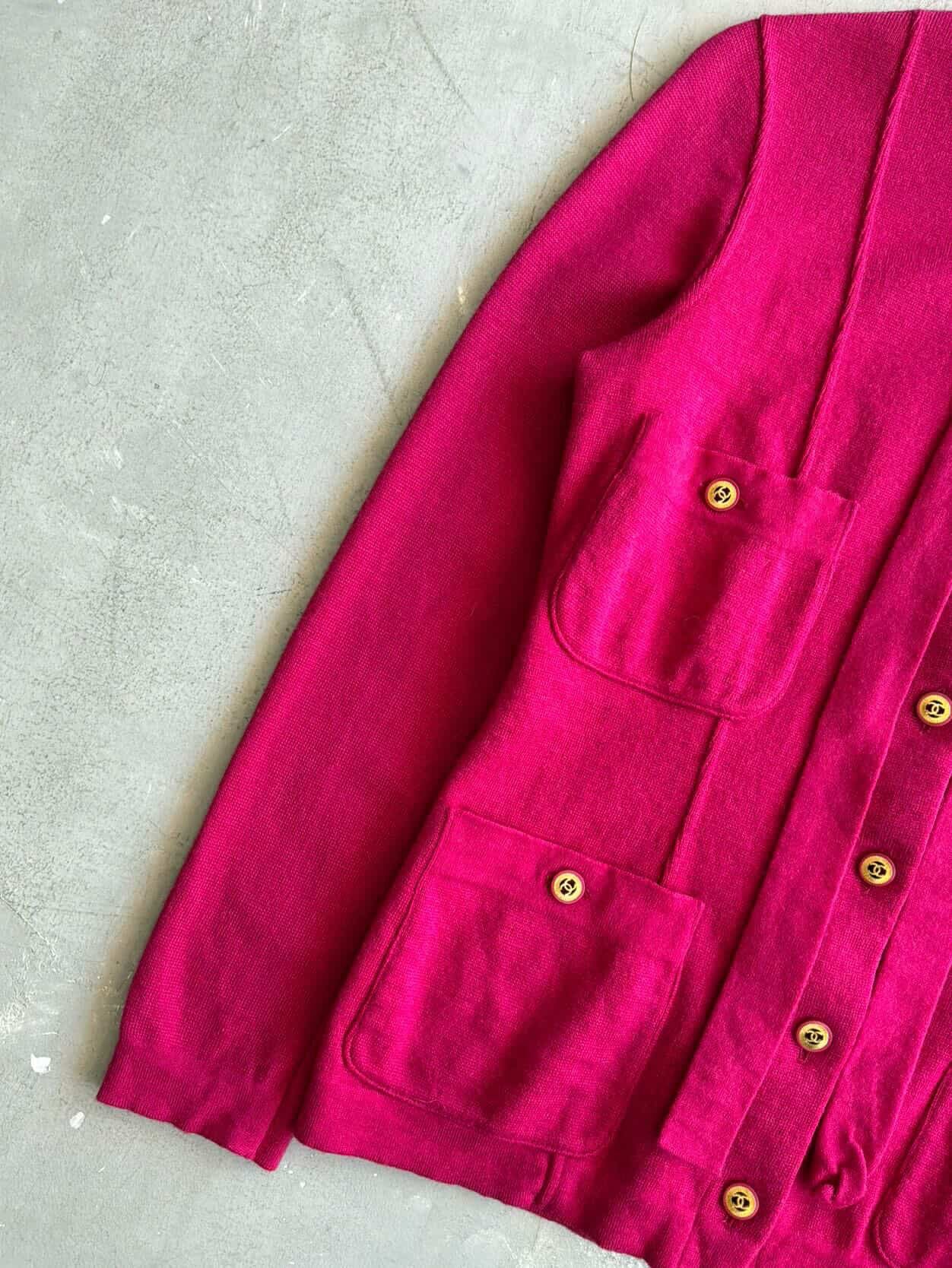 1993 Chanel Boutique Gold Buttons Cardigan