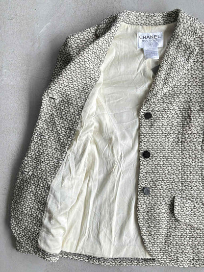 Chanel 1998 Silk Lined Beige Tweed Jacket
