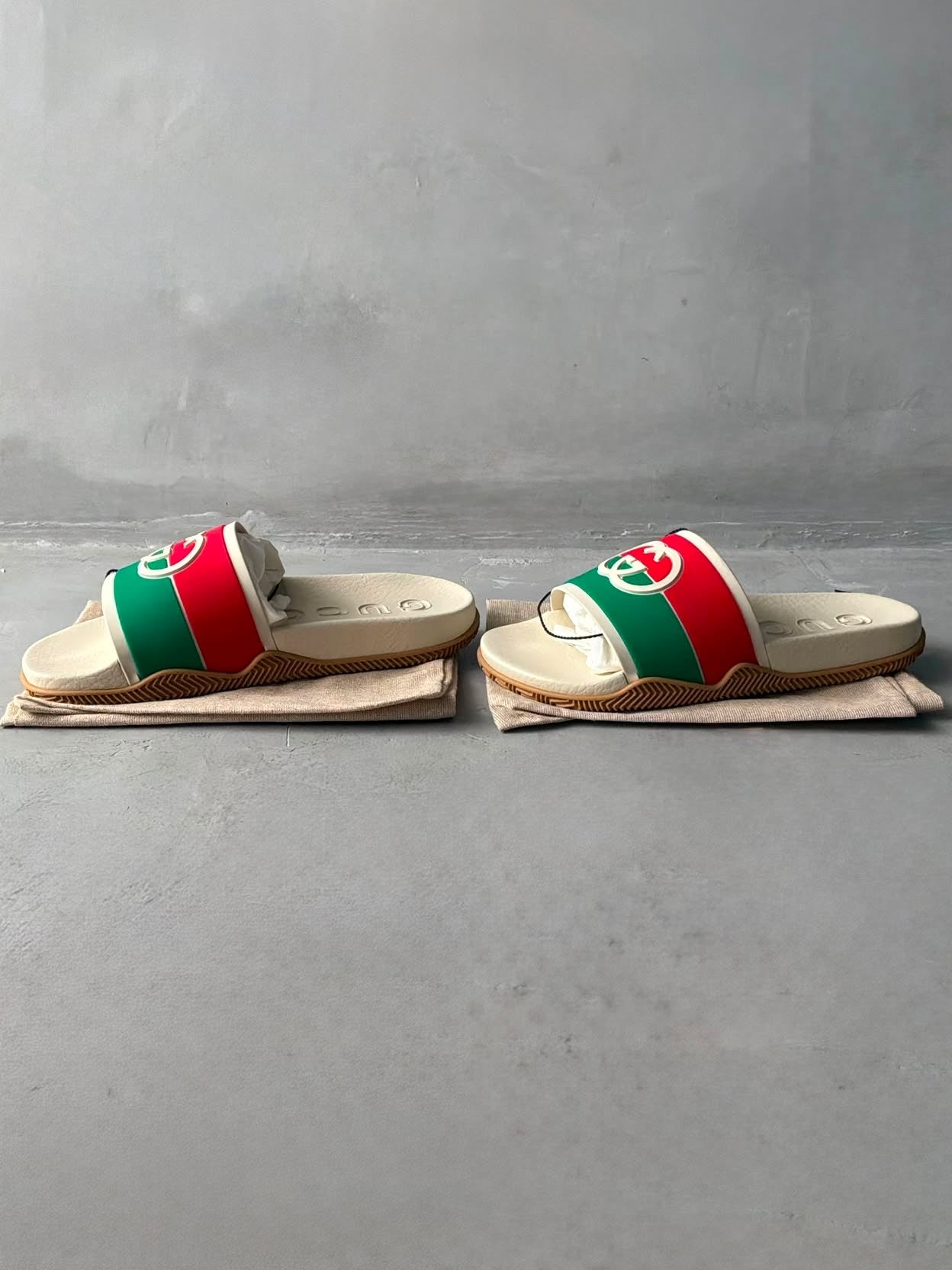 Gucci GG Slides