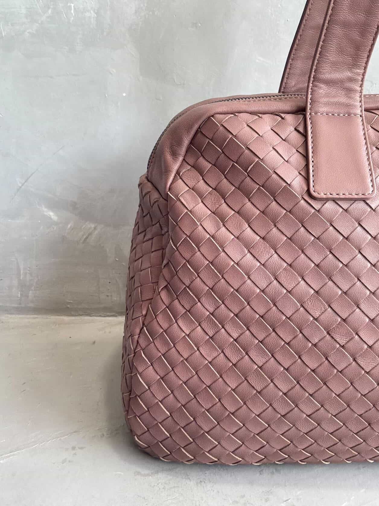Bottega Veneta Mauve Intrecciato Boston Bag