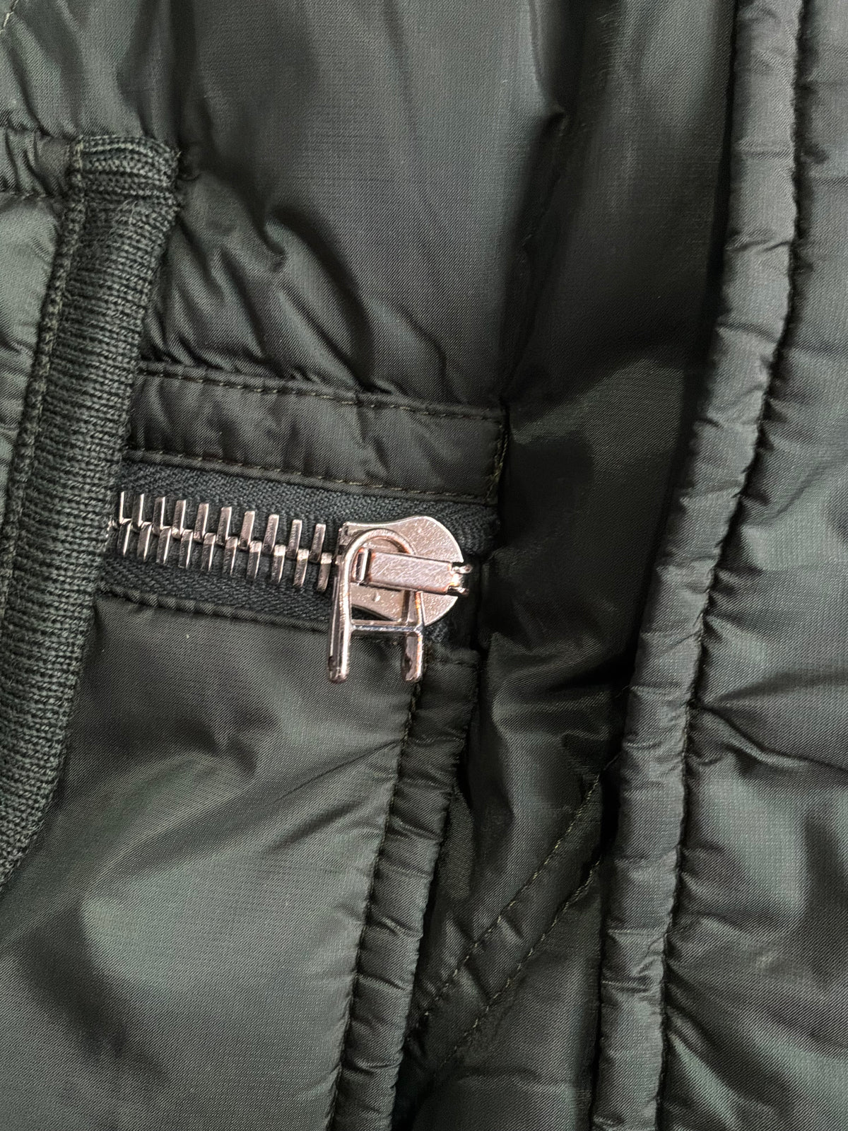 Moncler Guibbotto Hooded Puffer Jacket