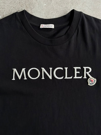 Moncler Script With Logo Balck Tee
