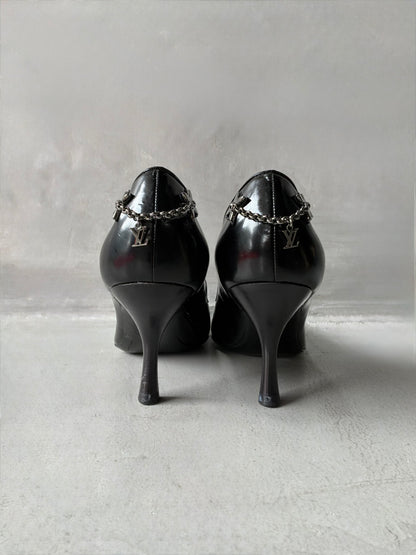 Louis Vuitton Black Chain Link Pumps