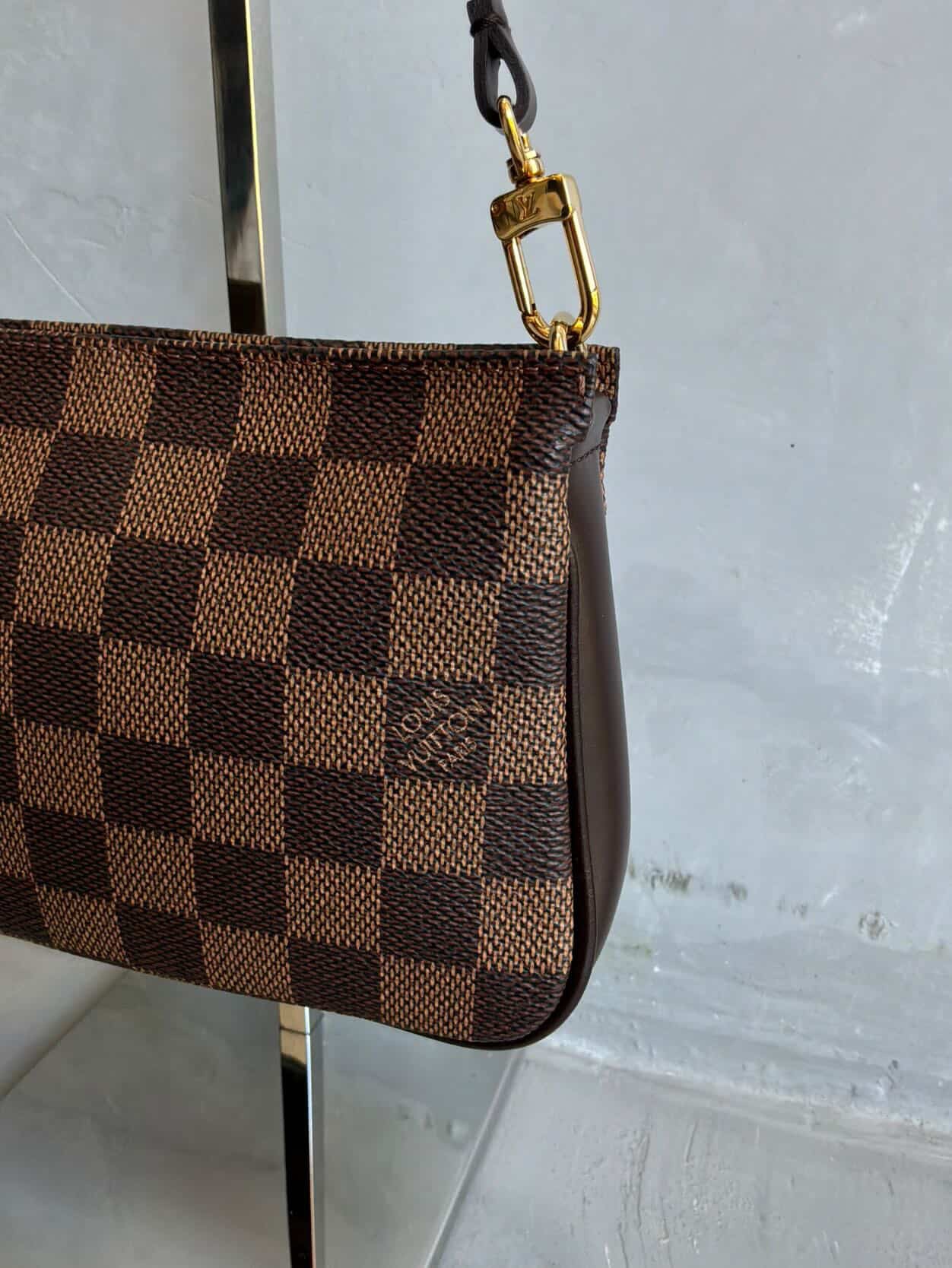 Louis Damier Ebene Navona Pochette