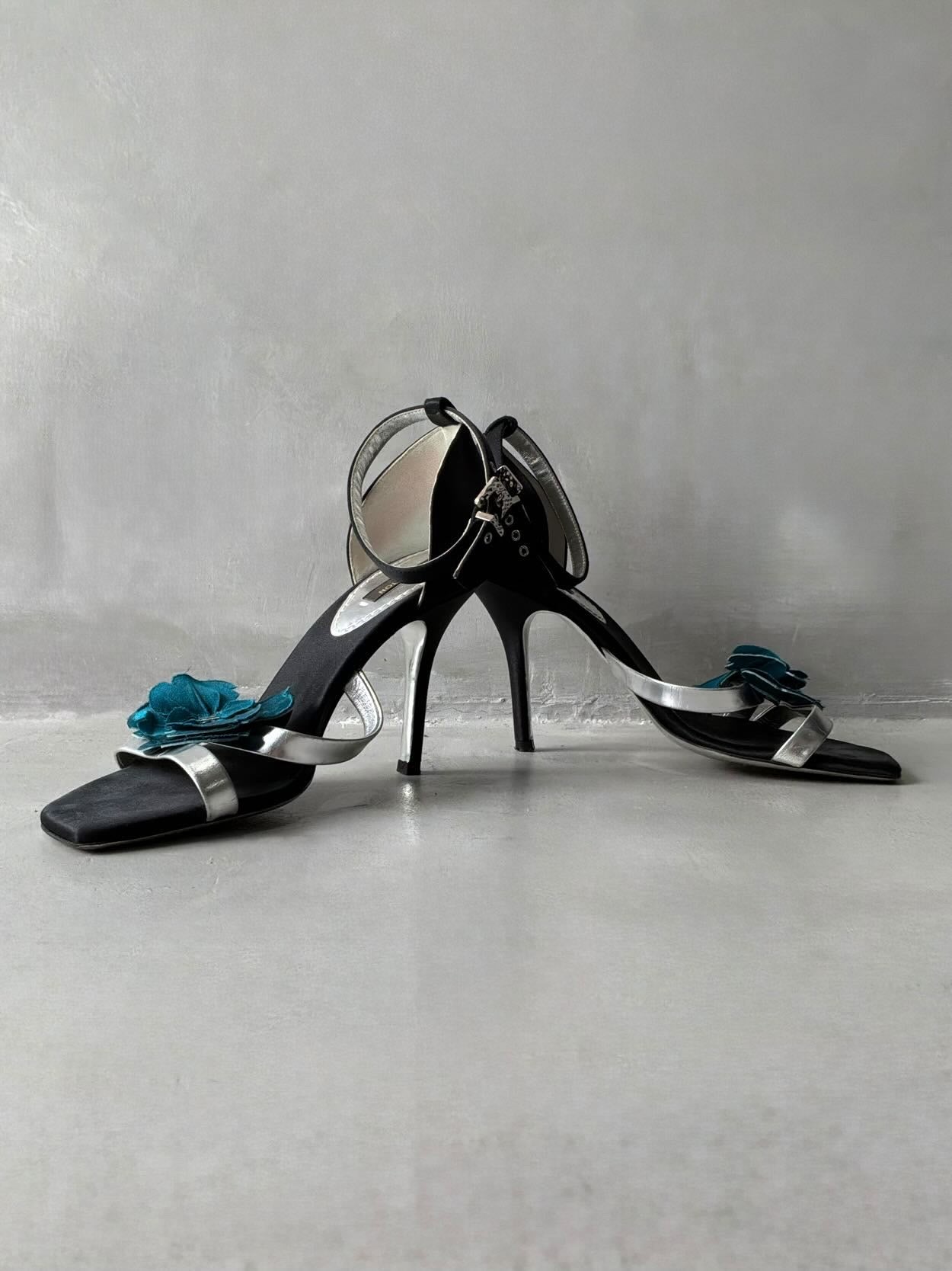 Louis Vuitton Satin Flower Sandals