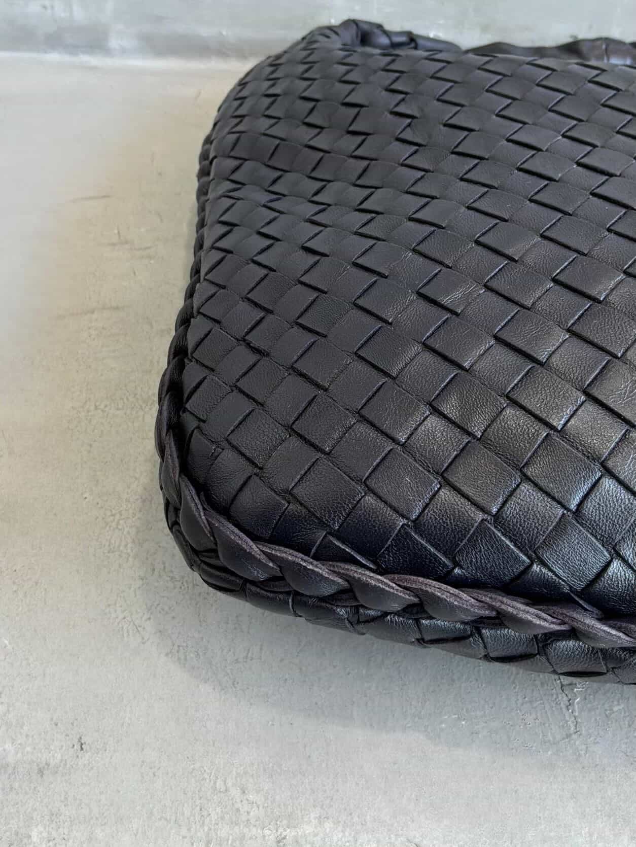 Bottega Veneta Medium Intrecciato Hobo Bag