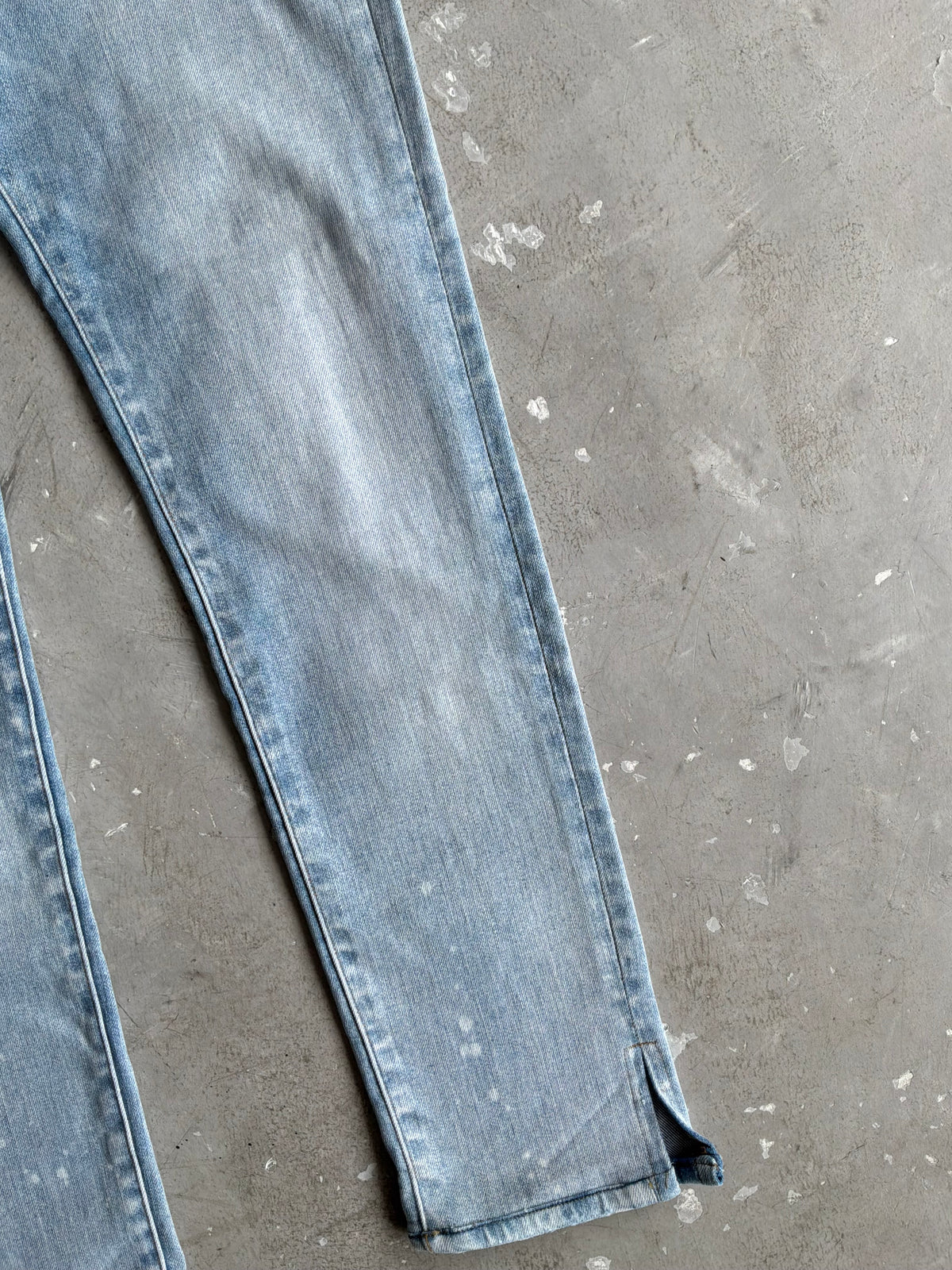 Amiri Light Washed Open Ankle Denim Pants