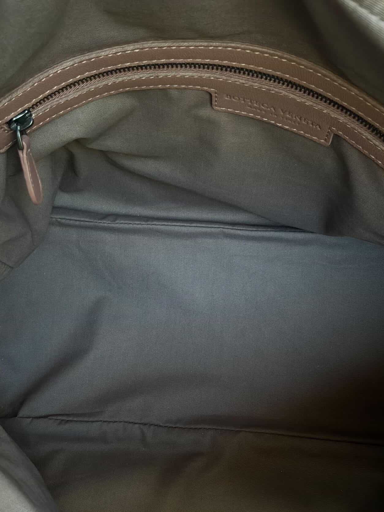 Bottega Veneta Mauve Intrecciato Boston Bag