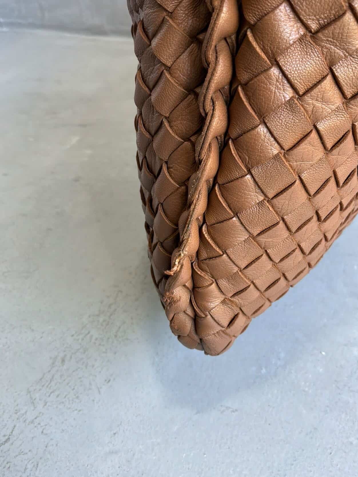 Bottega Veneta Large Intrecciato Hobo Bag