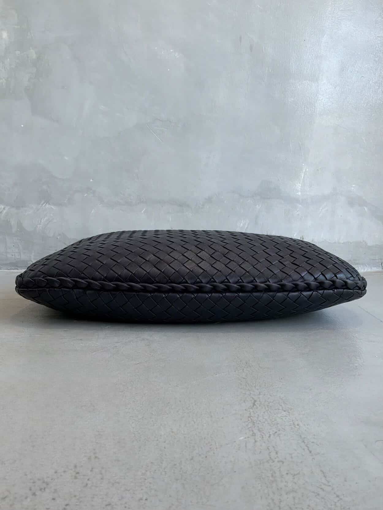 Bottega Veneta Medium Intrecciato Hobo Bag