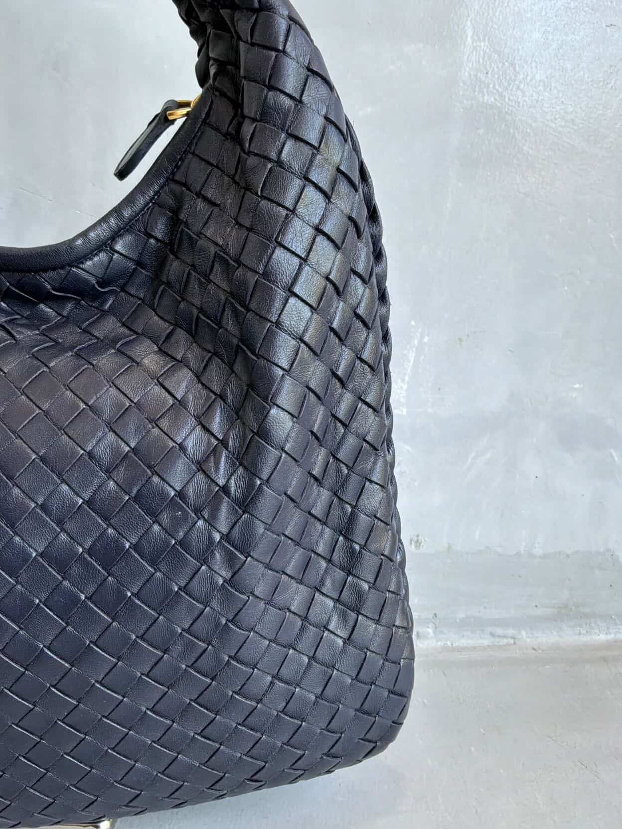 Bottega Veneta Medium Intrecciato Hobo Bag