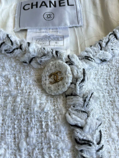 2007 Chanel White & Gold Tweed Blazer