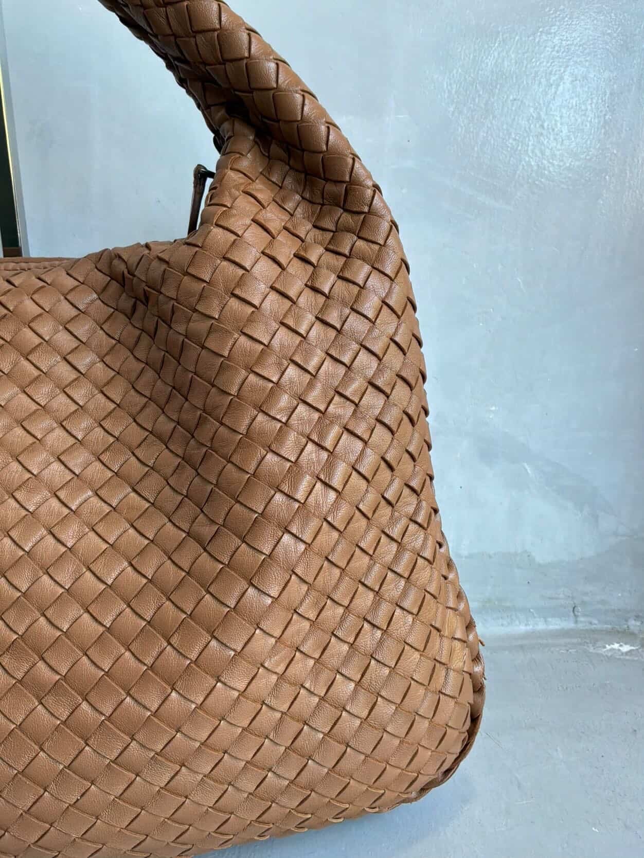Bottega Veneta Large Intrecciato Hobo Bag