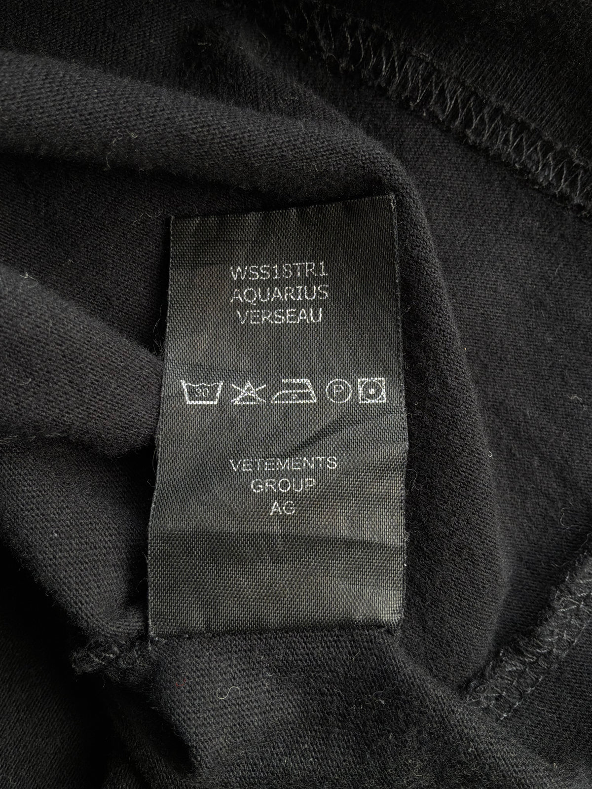 Vetements Aquarius Zodiac Tee