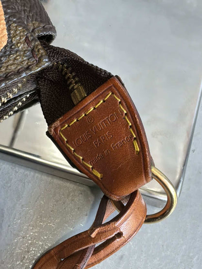 Louis Vuitton X Stephen Sprouse Graffiti Pochette