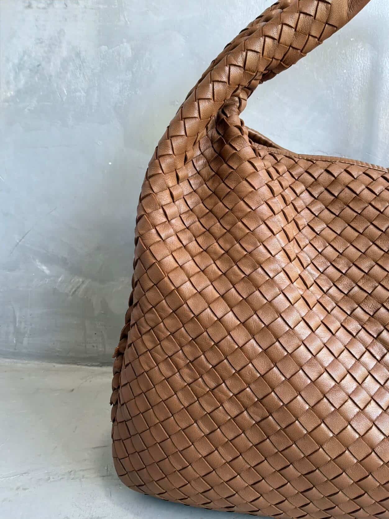 Bottega Veneta Large Intrecciato Hobo Bag