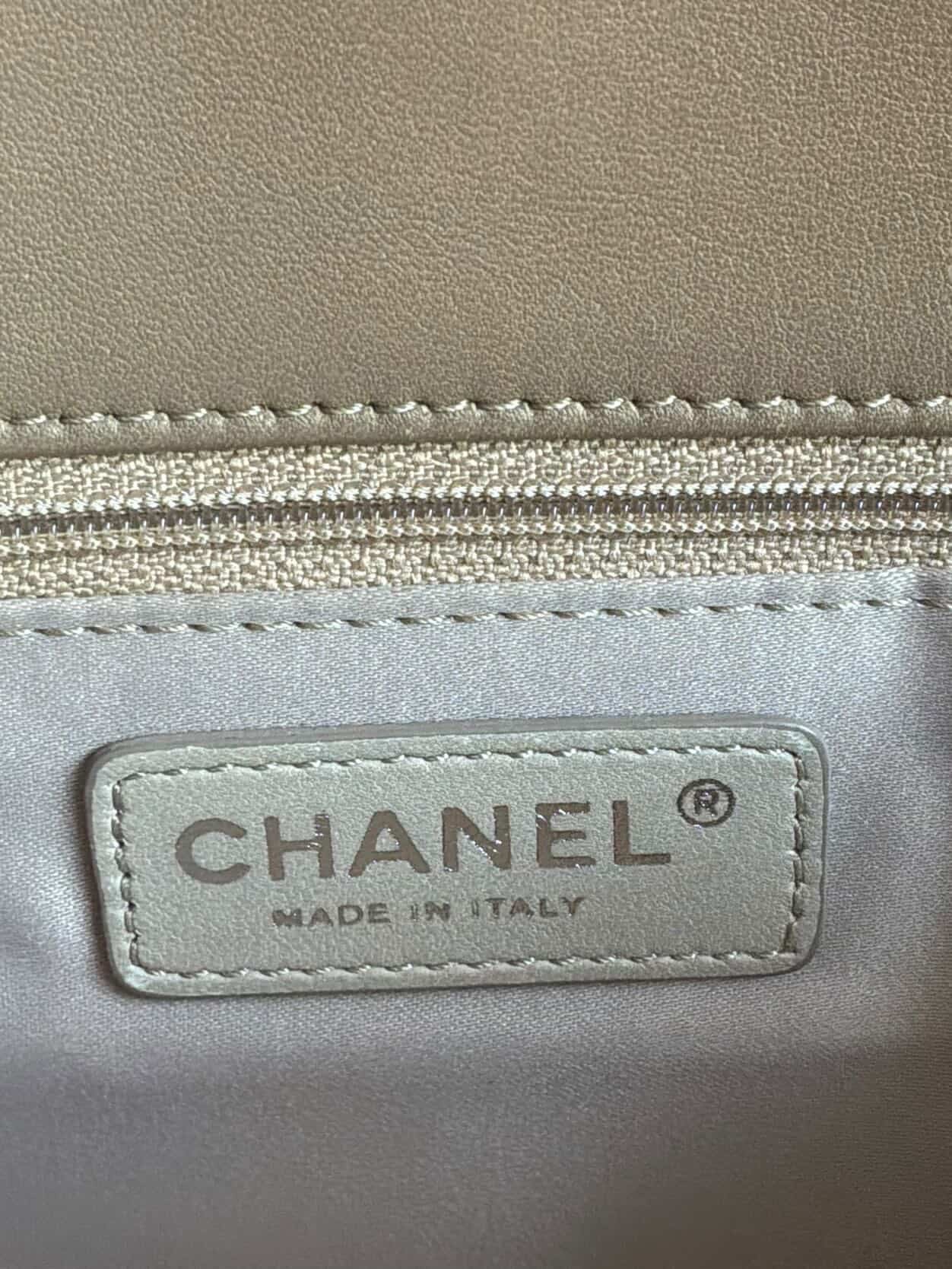 Chanel Classic Jumbo Single Flap Yellow Patent Handbag